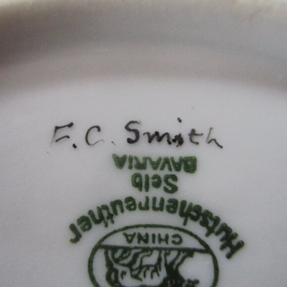 Antique 12 in. Oval  Serving Platter, hand painted with roses, signed FC Smith, - Picture 7 of 7